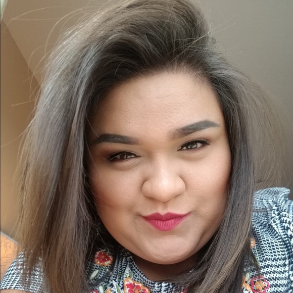 Meet your Posher, Kayla - Picture 1 of 1